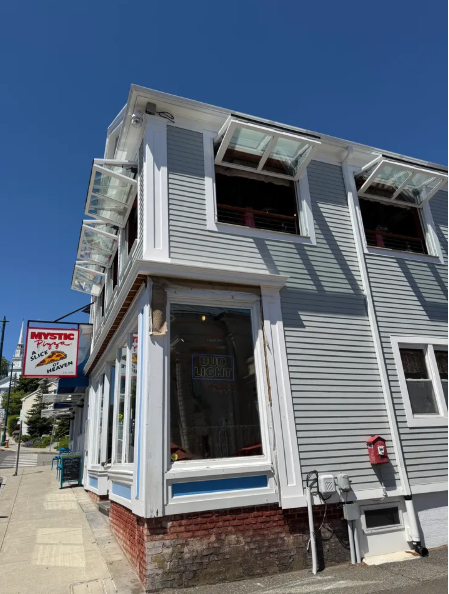 mystic pizza