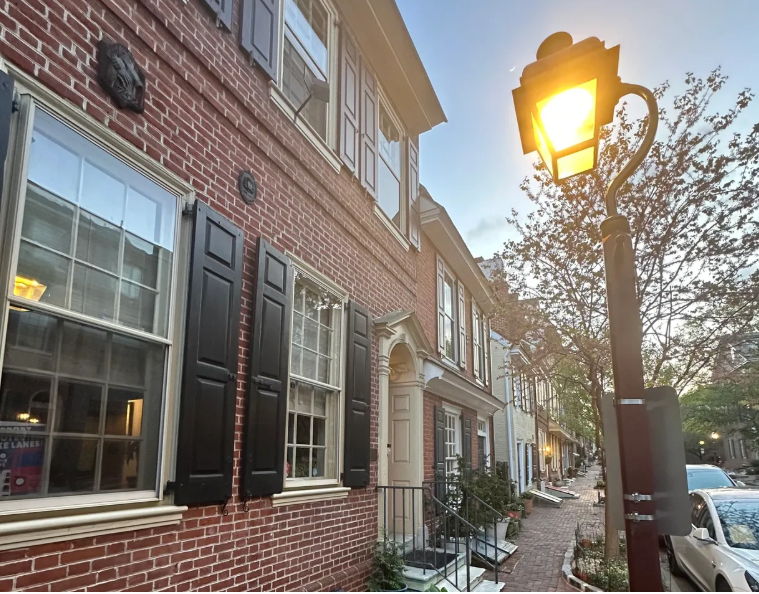 first public lighting in America